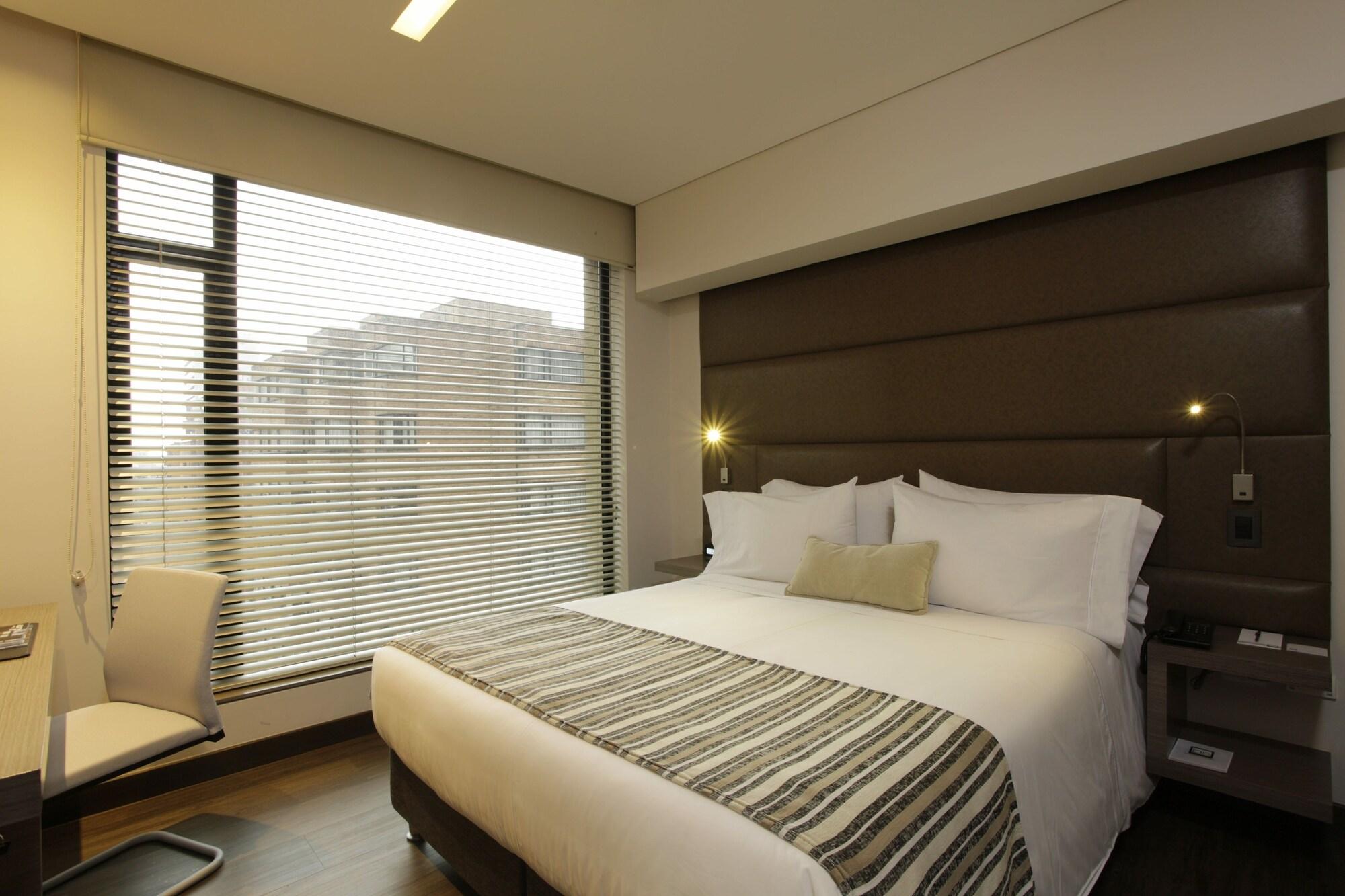 Bs Rosales Hotel ボゴタ エクステリア 写真