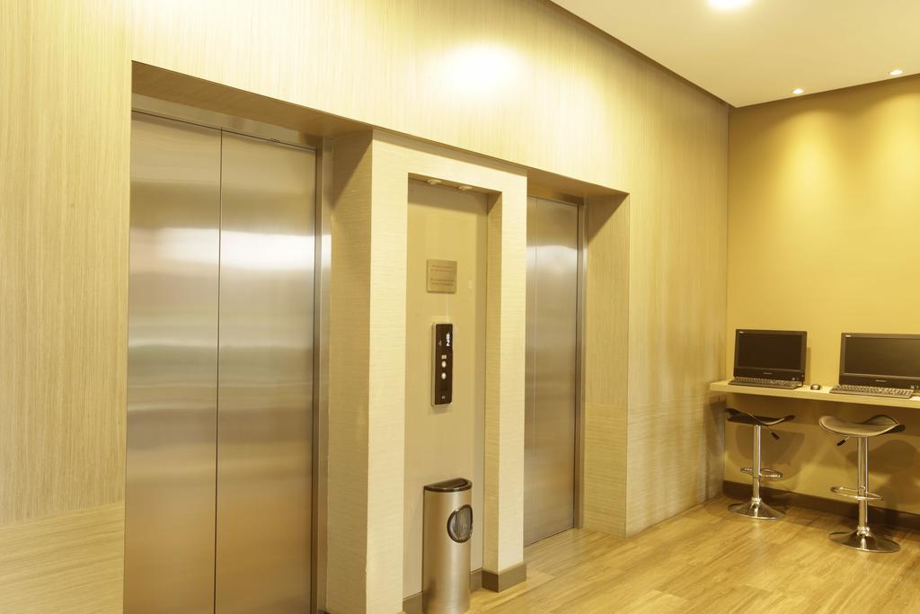 Bs Rosales Hotel ボゴタ エクステリア 写真